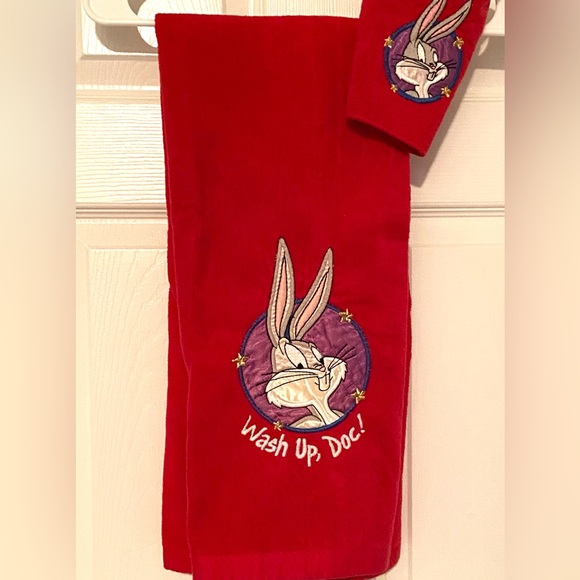 Warner Bros. | Bath | Looney Tunes Bugs Bunny Red Bath Towel Wash Cloth ...